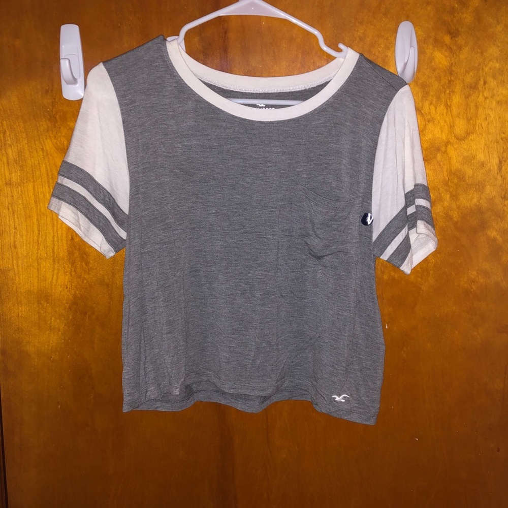 Hollister women’s t shirt